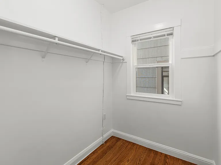 1745 Beach St #3 — Photo 13