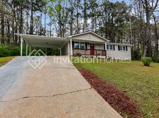 2182 Chestnut Log Loop, Lithia Springs, GA 30122