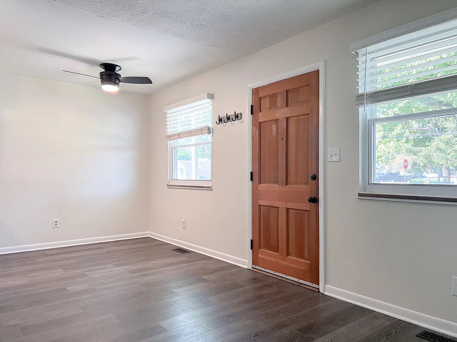 3005 Tansel Rd — Photo 3