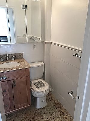 5th image of 360 E 65th St APT 12D