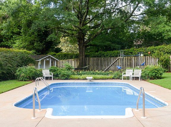 2nd image of 107 Oak Forest Dr
