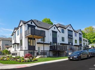 1 Hopal Lane #102, Monsey, NY 10952