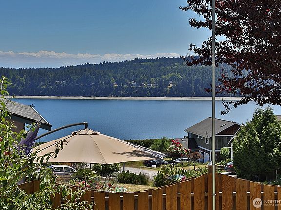 2nd image of 1383 Joseph Lane