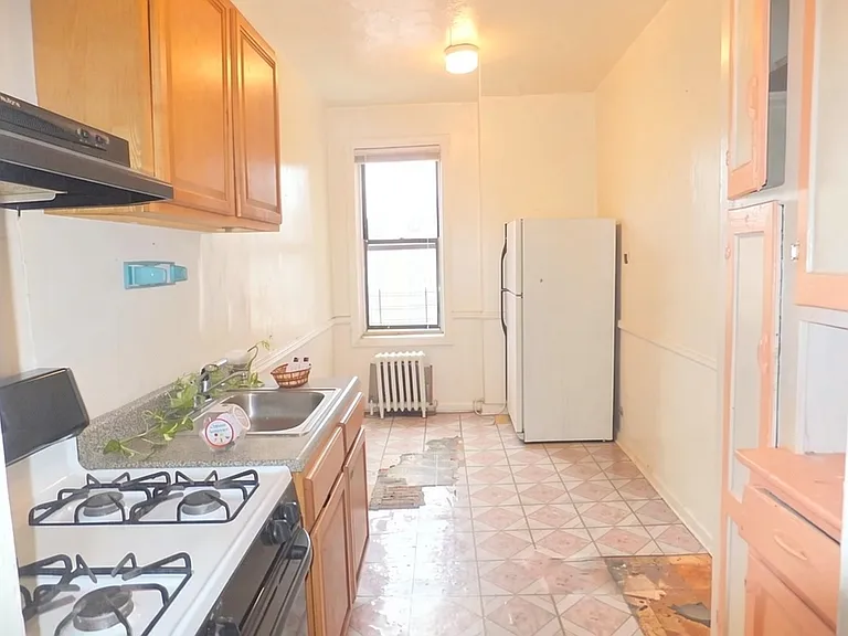 132 W 169th St #5 — Photo 5