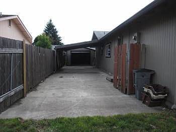 2nd image of 15701 SE 12th St