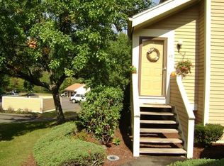 45 Natureview Trl, Bethel, CT 06801