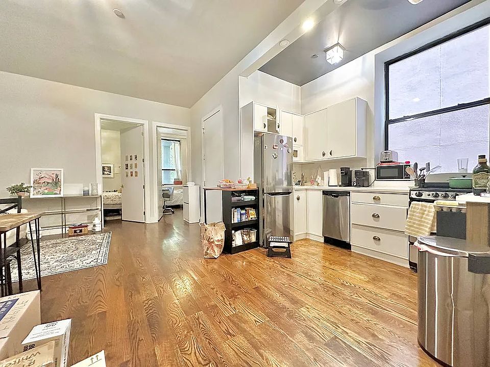 1st image of 489 Washington Ave APT 1A