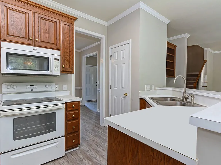 10921 Chelsea Garden Ct — Photo 19