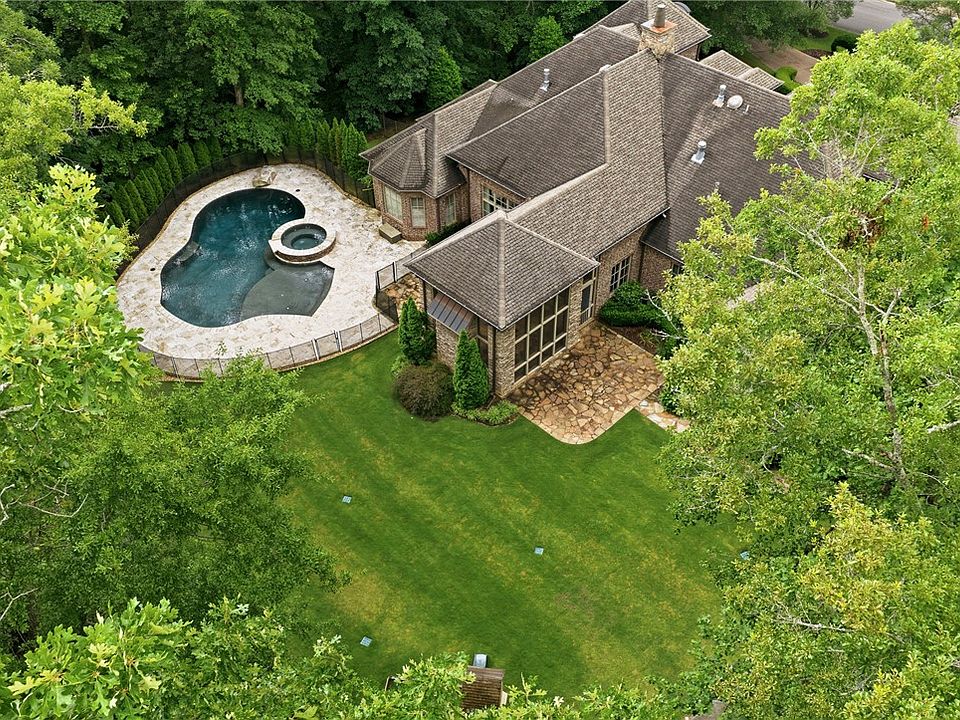 1st image of 1725 Altamont Ct