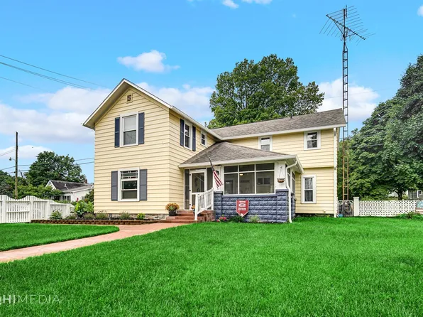 311 S Main St, Culver, IN 46511