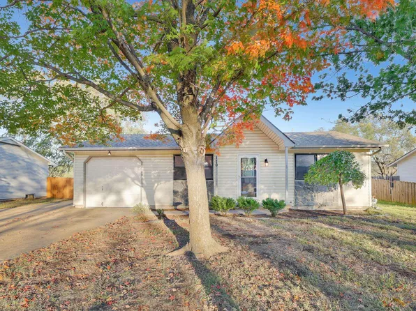 170 N Marlen Dr, Haysville, KS 67060