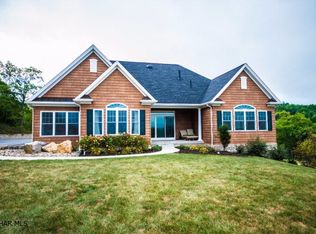 251 Hamer Dr, Duncansville, PA 16635