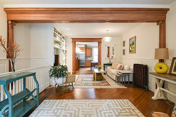 Sold by Compass | media 1