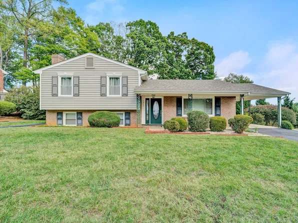 1917 Montclair Dr, Roanoke, VA 24019