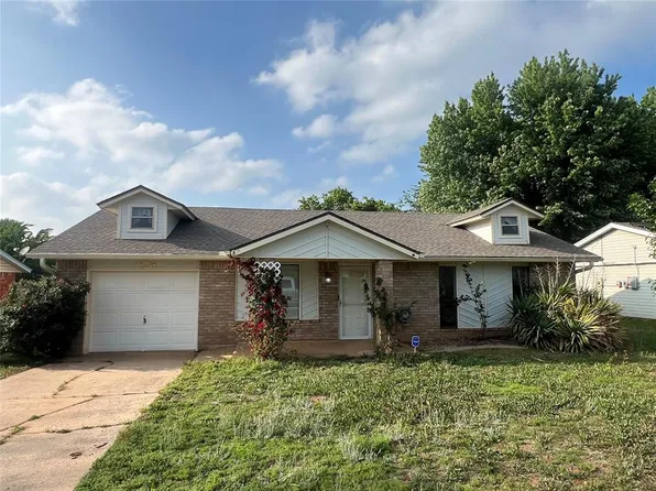 605 Meadowlake Dr, Noble, OK 73068