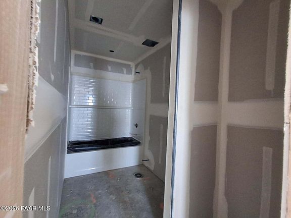 5th image of 1298 Helsing Rd