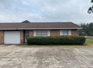 195 Crepe Myrtle Ave, Bridge City, TX 77611