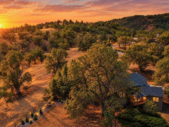 30880 Pinedale Dr, Tehachapi, CA 93561