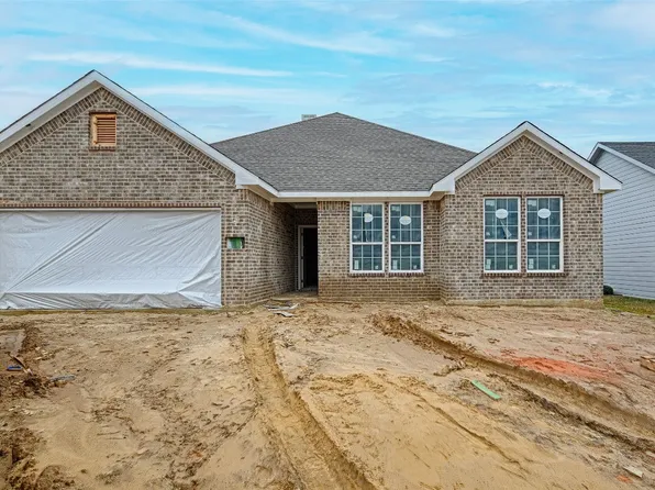 109 Bexar St, Mabank, TX 75147