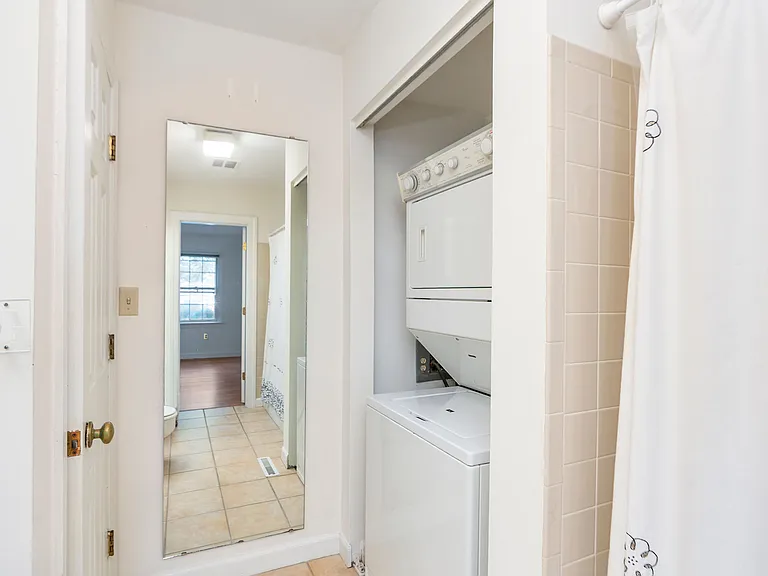 10 Waverley Grn — Photo 2