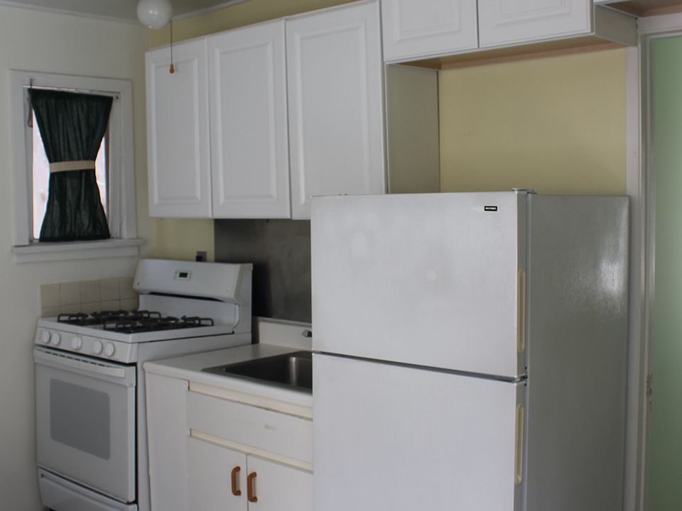 1st image of 4243 Woodleigh Ln