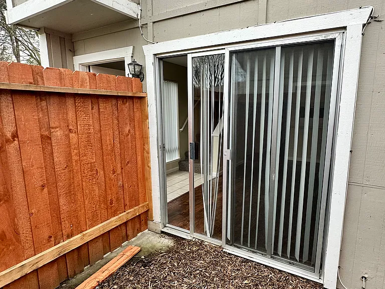 5101 Glide Dr #1 — Photo 25