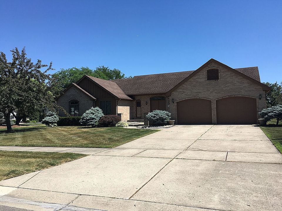 1st image of 48655 Pinehill Dr