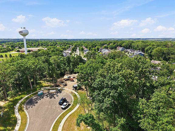 2nd image of 1272 Retreat Cir