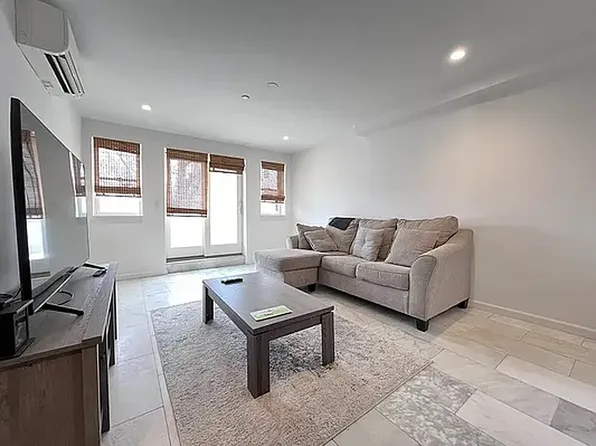 43-12 Broadway image 1 of 7