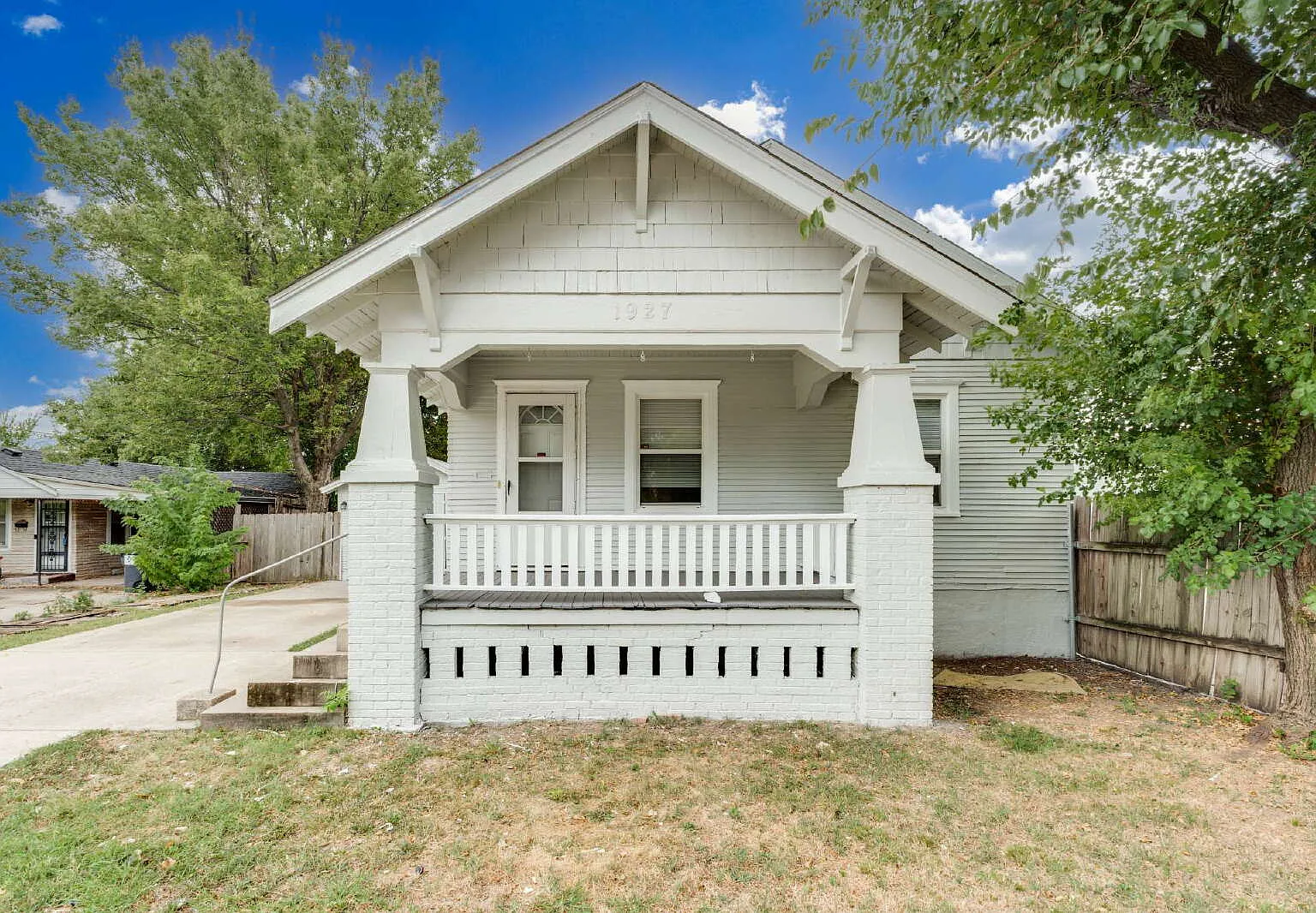 2 bed, 1.0 bath, 768 sqft, $1,000 — Photo 1
