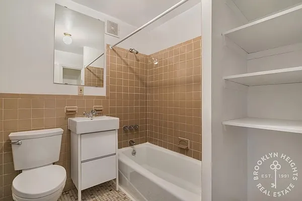 Rented by Brooklyn Heights Real Estate Inc | media 11