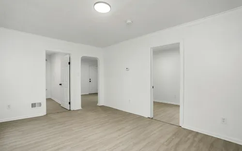 57 Oak St Photo 1