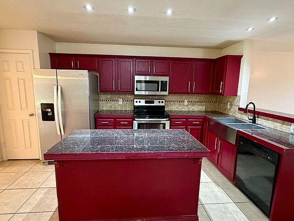 3rd image of 2804 Blackburn Dr