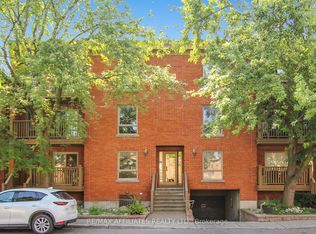 160 Bruyere St #1, Ottawa, ON K1N 5E1