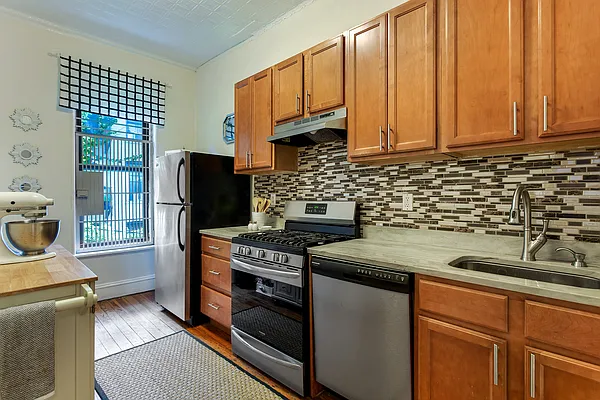 Rented by Corcoran | media 9