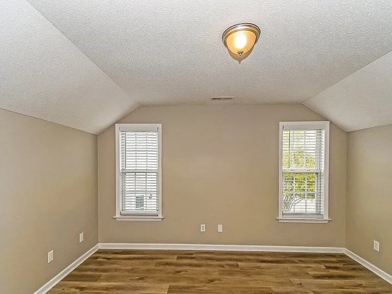 2143 Castle Pines Dr — Photo 14