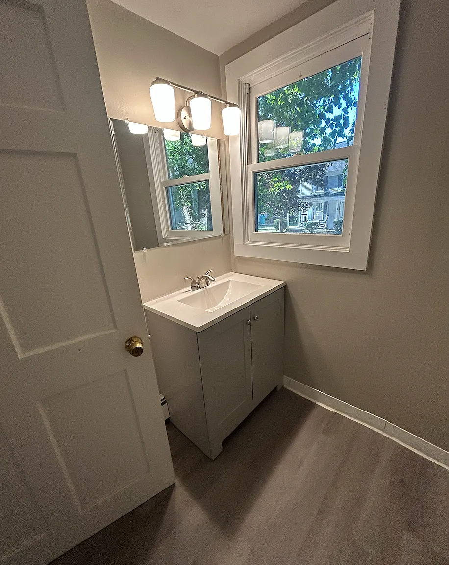 3 Pleasant Street, Unit 1 — Photo 4