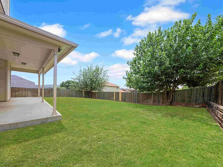 2203 Ryan Dr — Photo 35