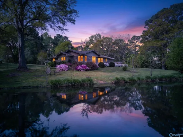 4975 Section Line Rd, Albertville, AL 35950