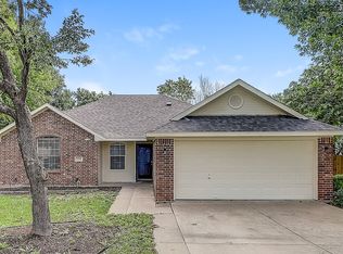 1402 Stiles Ct, Midlothian, TX 76065