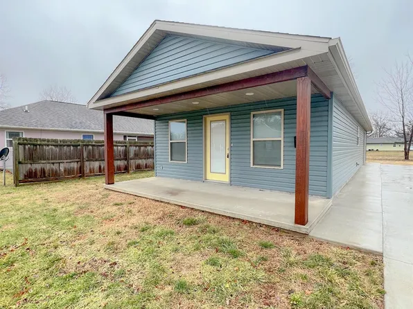 504 E Boulevard St, Marion, IL 62959
