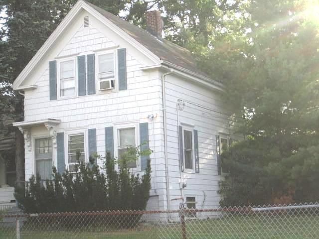 2nd image of 45 Cary St