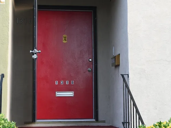 1316 Russell St, Berkeley, CA 94702