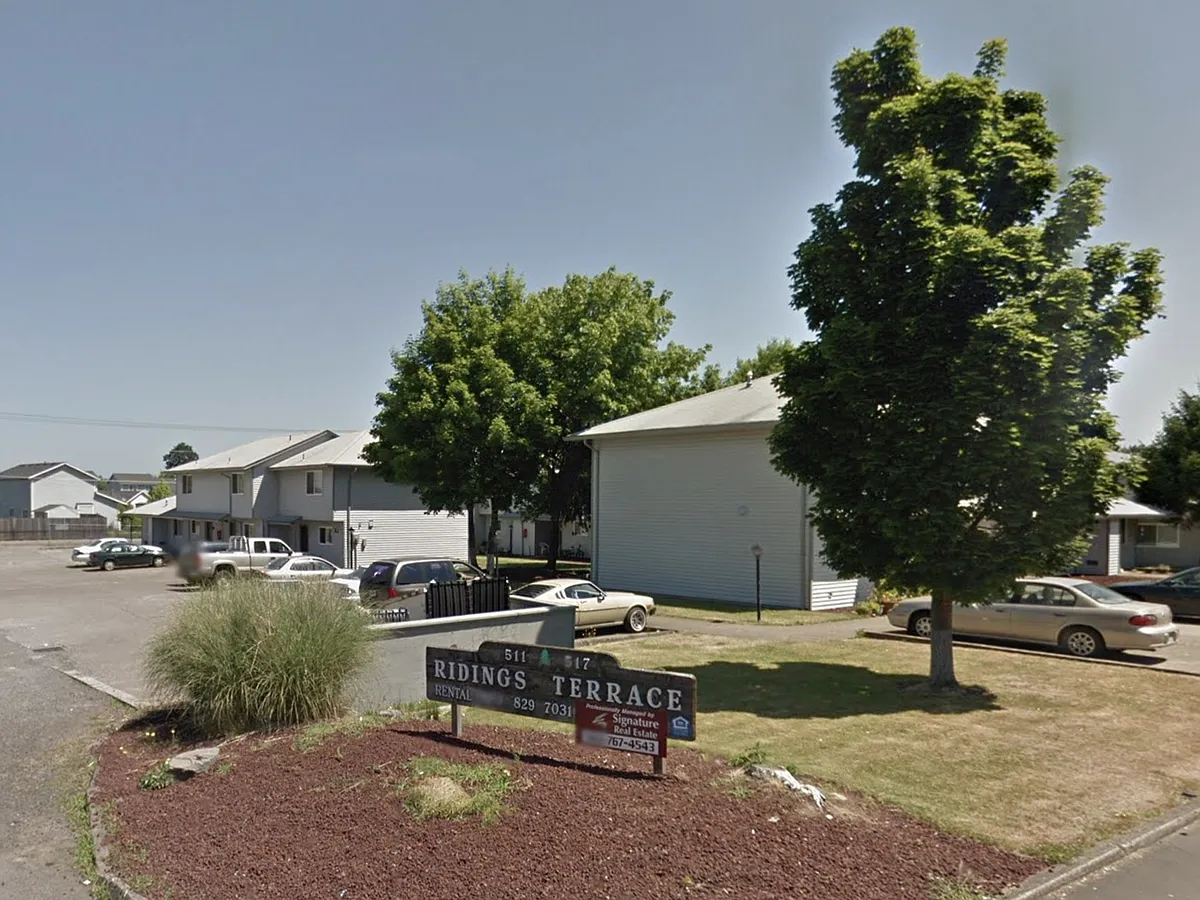 Building Photo - 511 Ridings Ave