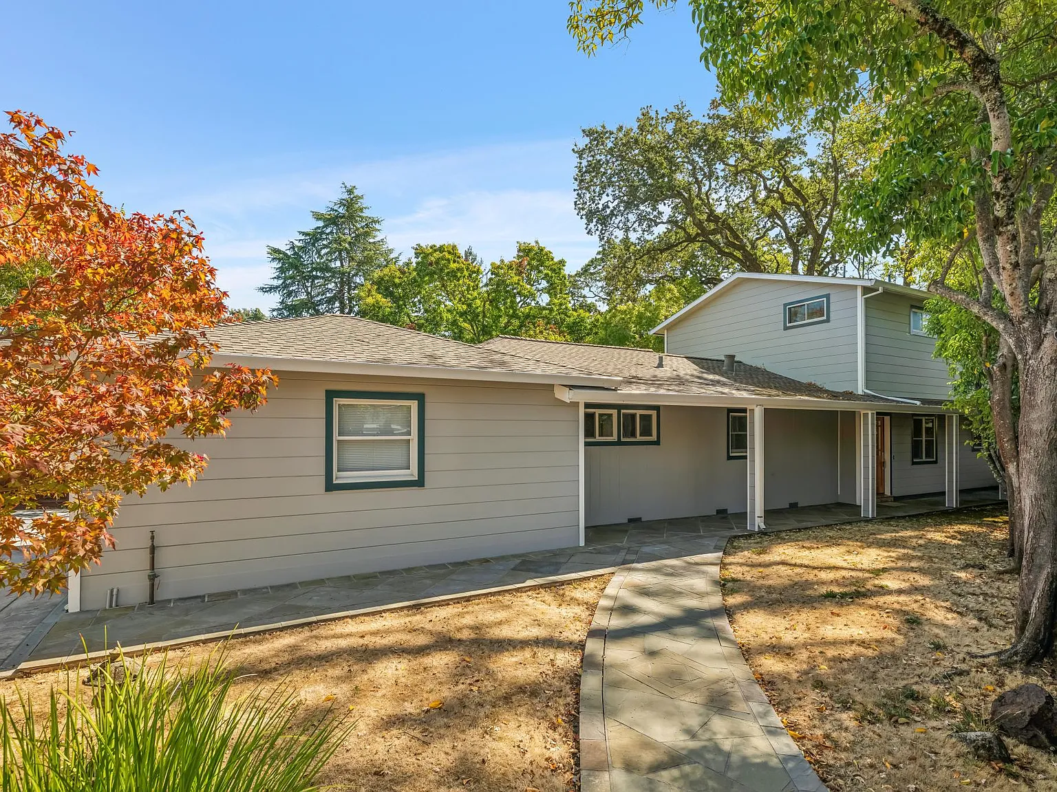 4 bed, 2007 sqft, $8,000 — Photo 2