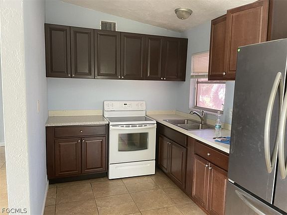 2nd image of 1160 Sumter Dr