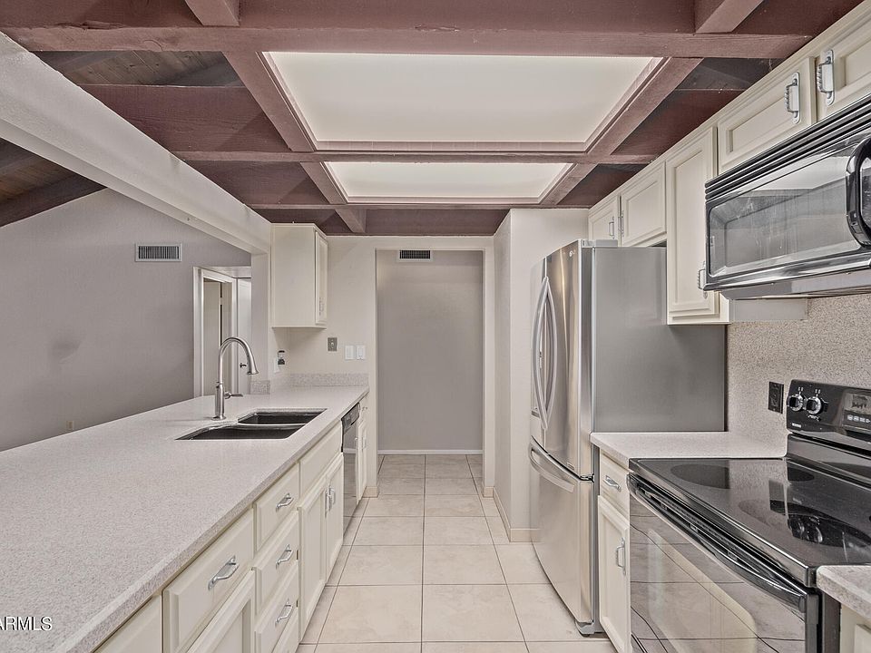 1st image of 4009 W VOLTAIRE Avenue