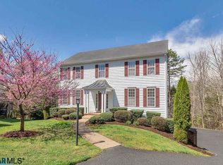 457 Pleasant Pl, Charlottesville, VA