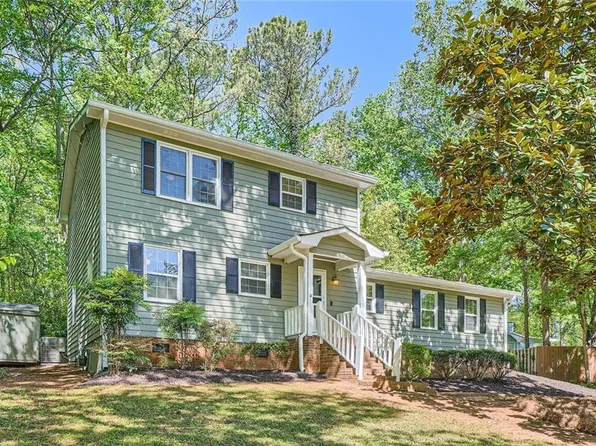 1718 Country Park Way, Lawrenceville, GA 30043