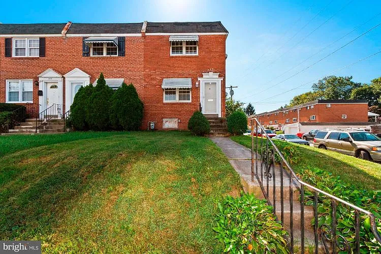 1416 Astor St photo 1